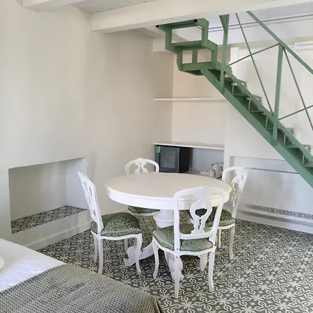 La Casetta Nel Borgo לינה וארוחת בוקר